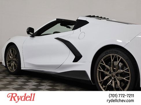 Used 2025 Chevrolet Corvette Stingray Premium Cpe w/ Z51 Performance Package image 9