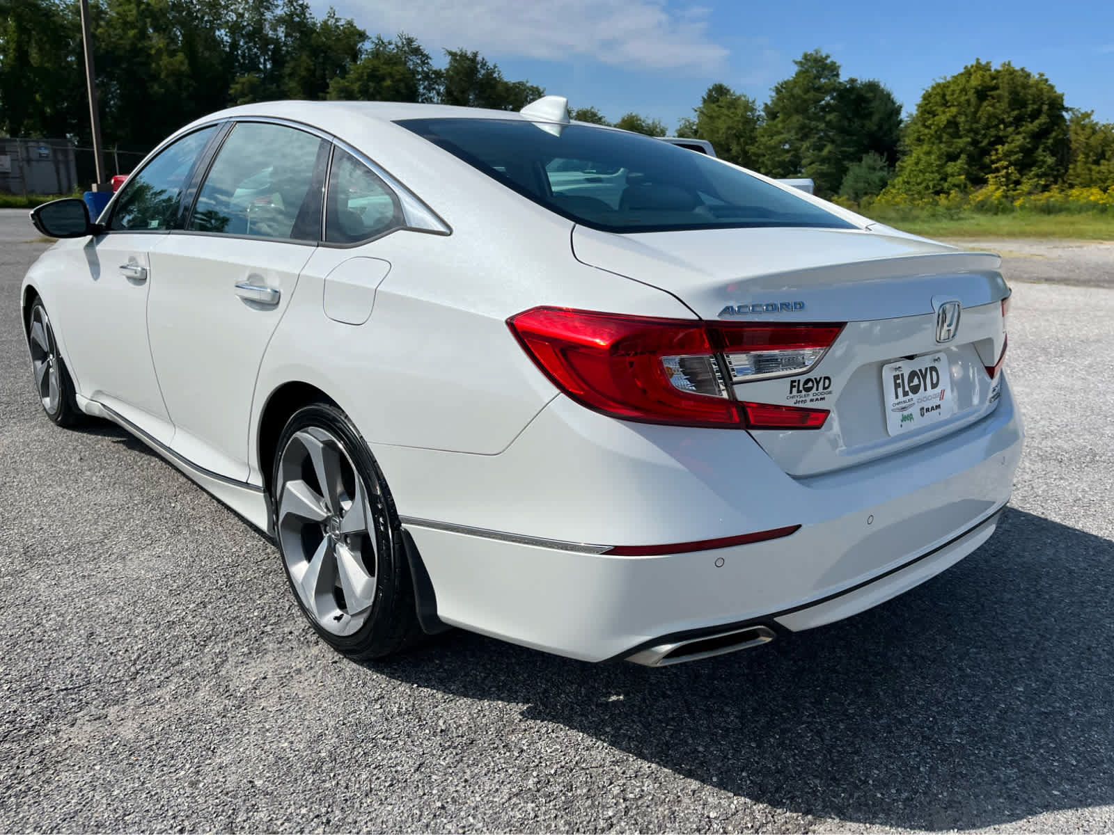 Used 2020 Honda Accord Touring image 5