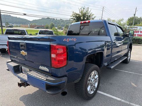 Used 2015 Chevrolet Silverado 2500 High Country w/ Duramax Plus Package AWD/4WD image 5