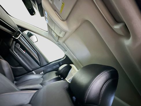 Used 2025 MAZDA CX-50 AWD 2.5 Hybrid w/ Premium Pkg image 27