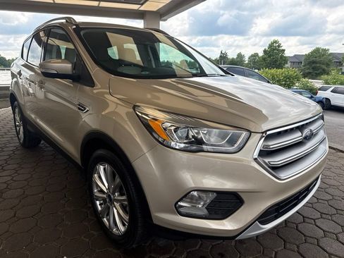 Used 2017 Ford Escape Titanium AWD/4WD image 4