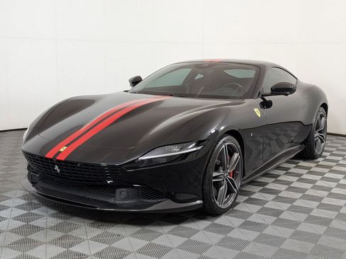 Used 2022 Ferrari Roma image 1