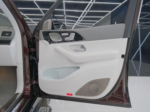 Used 2022 Mercedes-Benz Maybach GLS 600 4MATIC image 56