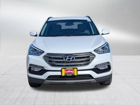 Used 2017 Hyundai Santa Fe Sport image 2