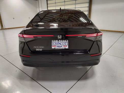 Used 2024 Honda Accord EX image 12