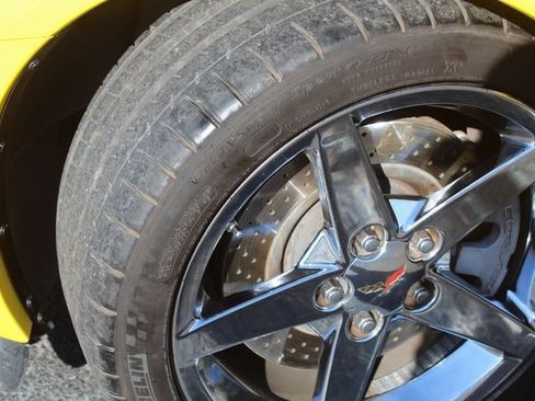 Used 2007 Chevrolet Corvette Convertible w/ Preferred Equipment Group image 10