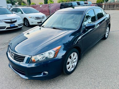 Used 2010 Honda Accord EX-L image 1
