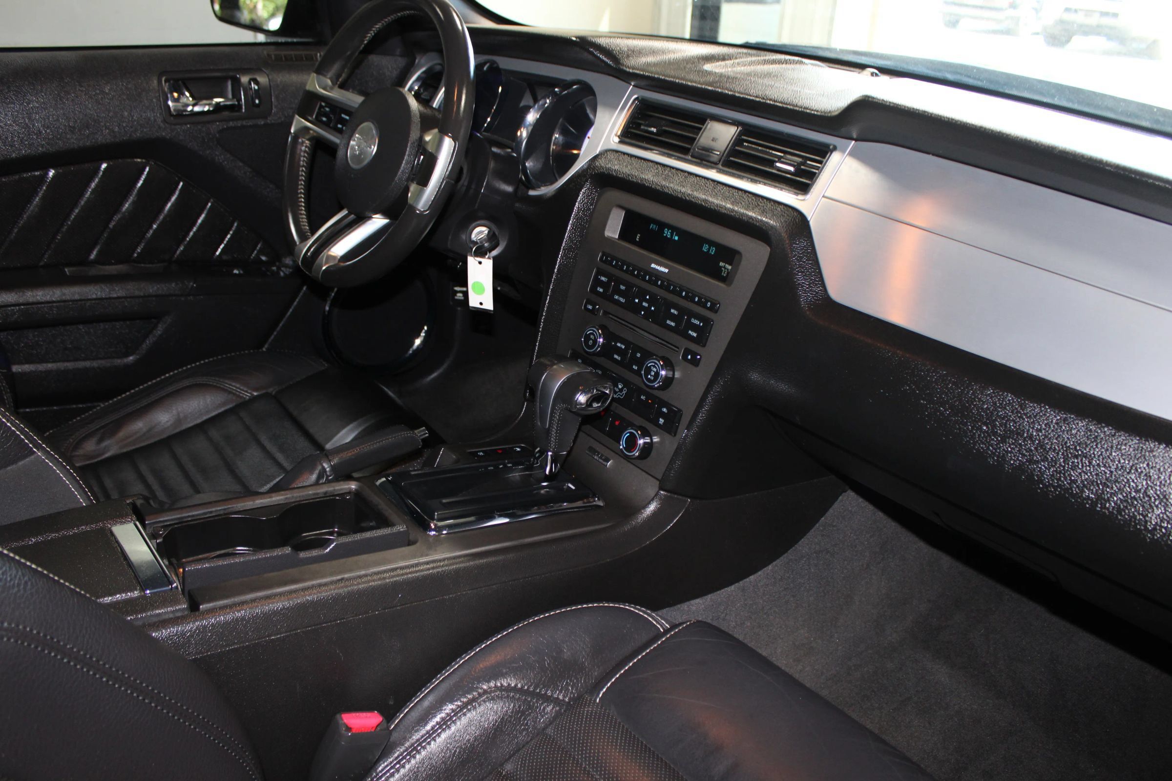 Used 2011 Ford Mustang GT Premium w/ Comfort Pkg RWD image 28