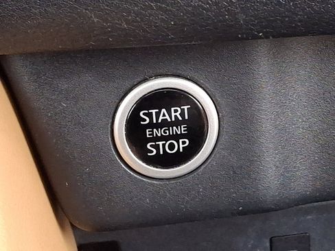 Used 2023 Nissan Rogue Platinum w/ Platinum Premium Package image 24