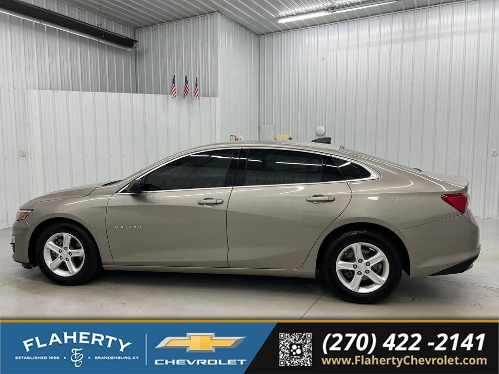 Used 2022 Chevrolet Malibu LS FWD image 5