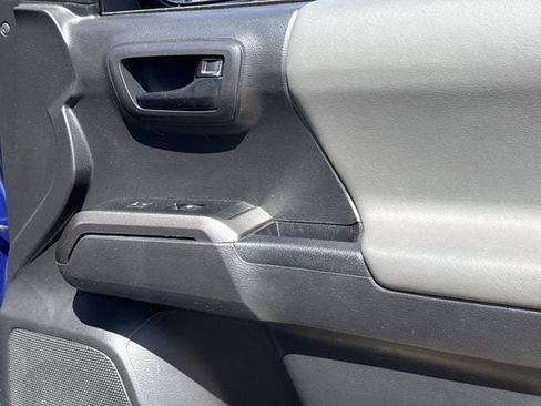 Used 2023 Toyota Tacoma SR5 RWD image 27