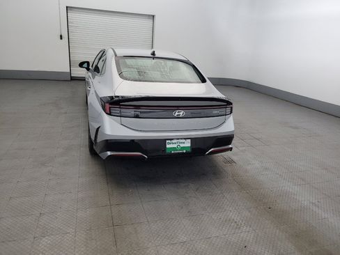 Used 2025 Hyundai Sonata SEL FWD image 6