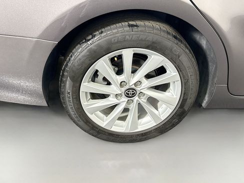 Used 2023 Toyota Camry LE image 32