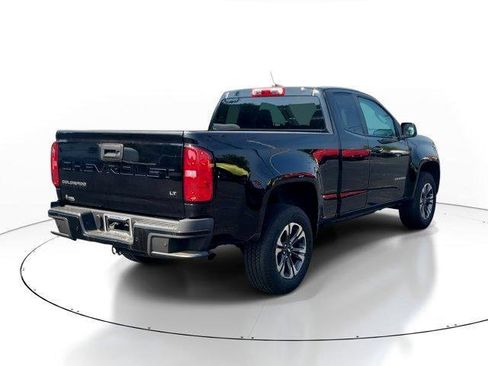 Used 2022 Chevrolet Colorado LT w/ Fleet Safety Package image 4