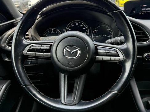 Used 2022 MAZDA MAZDA3 s FWD image 24