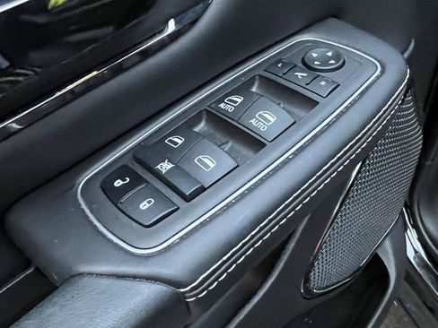 Certified 2023 RAM 1500 Limited w/ Cold Weather Group image 29