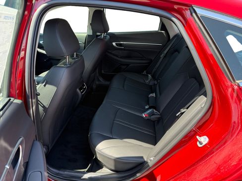 New 2025 Hyundai Sonata Limited image 16