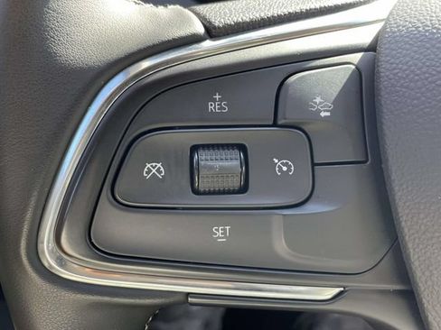 Certified 2024 Buick Encore GX Preferred FWD image 19
