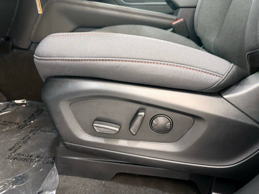 New 2025 Ford Explorer Active AWD/4WD image 13