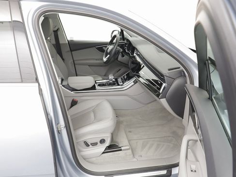 Used 2023 Audi Q7 3.0T Prestige image 21