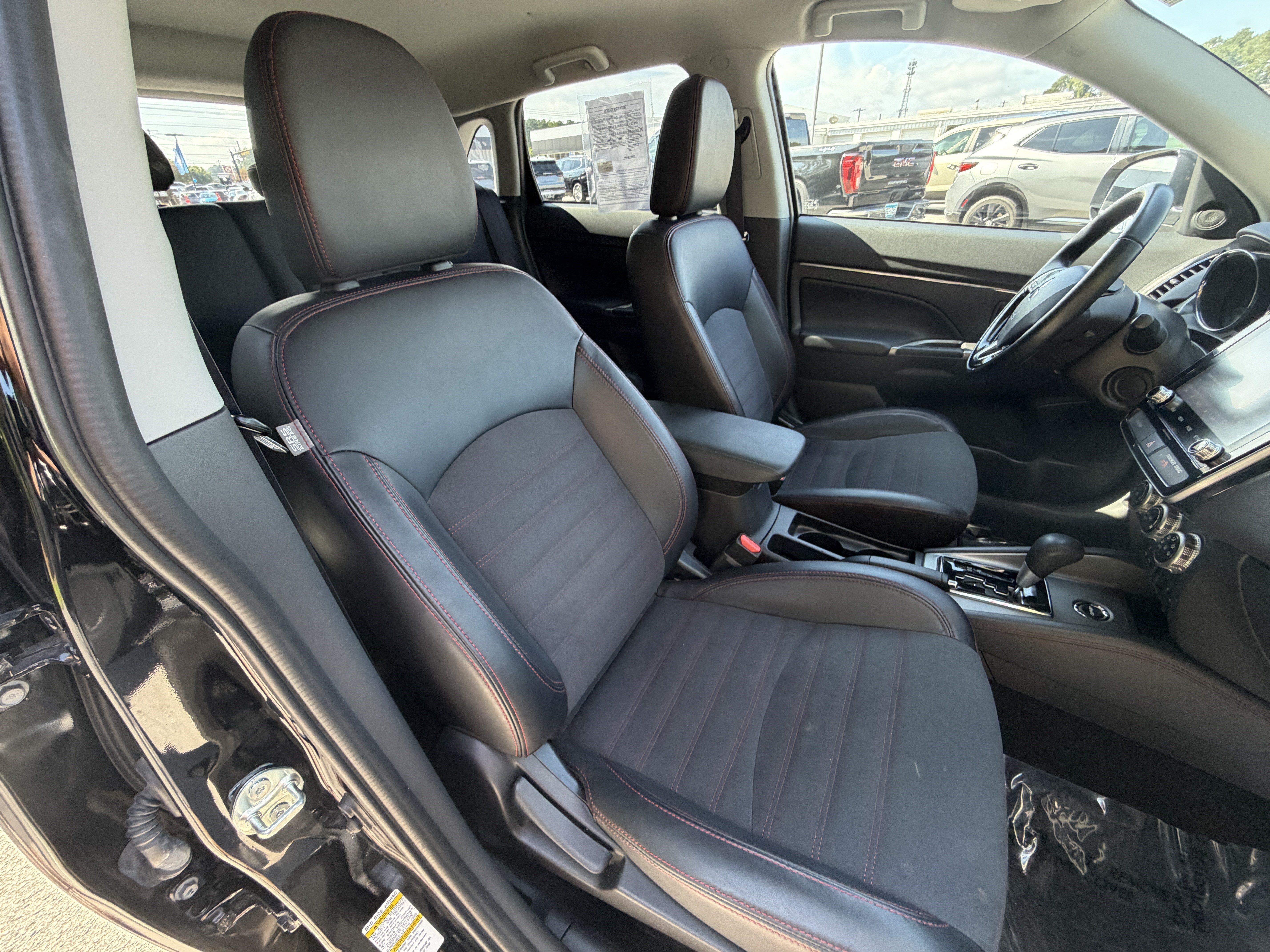 Used 2024 Mitsubishi Outlander Sport SE AWD/4WD image 45