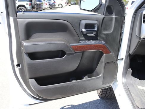 Used 2017 GMC Sierra 1500 SLE w/ Max Trailering Package AWD/4WD image 21