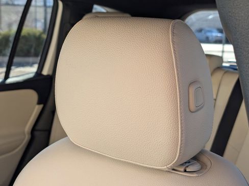 Certified 2022 Mercedes-Benz GLB 250 4MATIC image 13