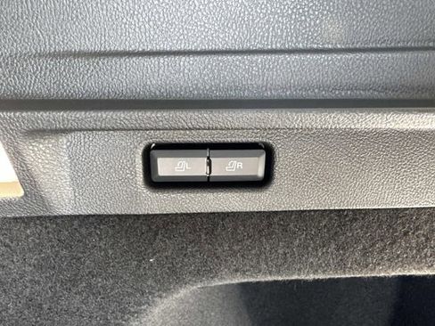 New 2026 Lincoln Corsair Premiere image 12