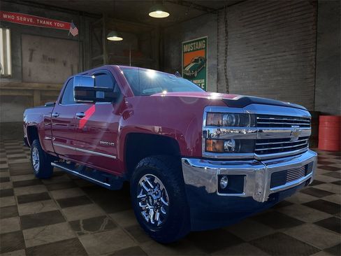 Used 2016 Chevrolet Silverado 2500 LTZ w/ LTZ Plus Package image 7
