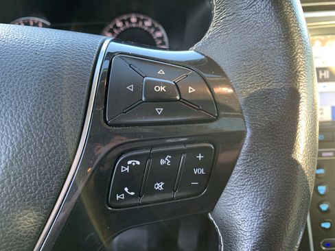 Used 2018 Ford Explorer Platinum image 20