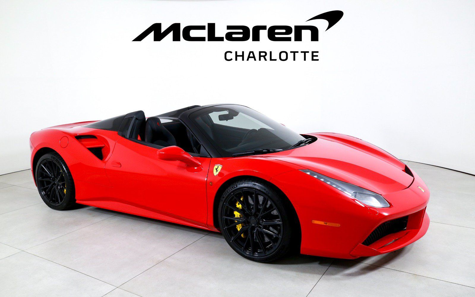 Used 2018 Ferrari 488 Spider RWD image 2