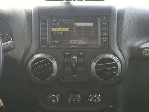 Used 2016 Jeep Wrangler Unlimited Sport w/ Quick Order Package 24S AWD/4WD image 16