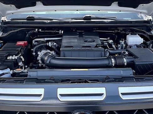 Certified 2025 Nissan Frontier PRO-4X AWD/4WD image 27