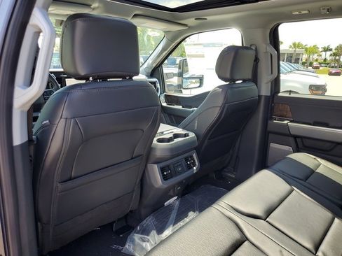 New 2025 Ford F250 Lariat w/ Lariat Ultimate Package image 12