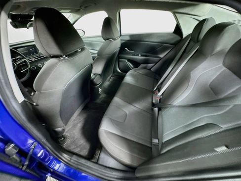 Used 2024 Hyundai Elantra SE FWD image 22