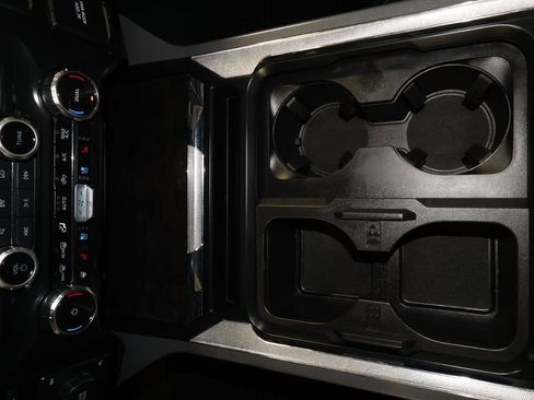 Used 2024 Ford F350 Lariat image 15