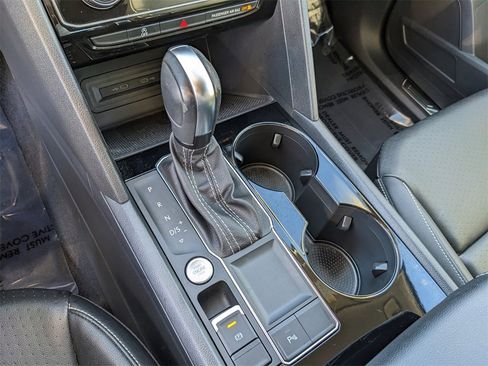 Certified 2023 Volkswagen Atlas SE image 29