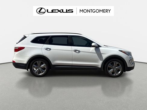 Used 2015 Hyundai Santa Fe Limited w/ Option Group 04 FWD image 2