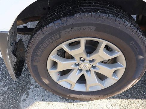 Used 2020 Nissan Frontier SV image 25