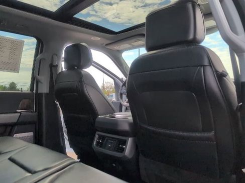 Used 2023 Ford F250 Lariat w/ Lariat Ultimate Package AWD/4WD image 49