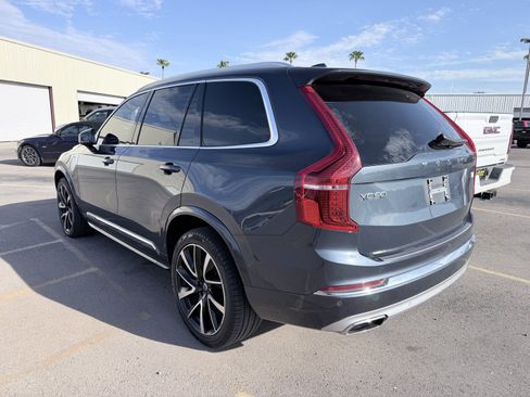 Used 2021 Volvo XC90 T8 Inscription Expression w/ Advanced Package AWD/4WD image 3