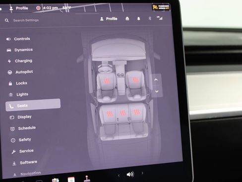 Used 2021 Tesla Model Y Long Range image 18