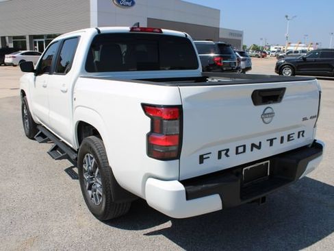 Used 2024 Nissan Frontier SL AWD/4WD image 8