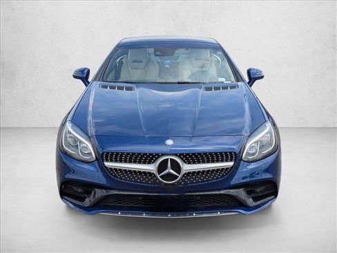Used 2017 Mercedes-Benz SLC 300 image 2