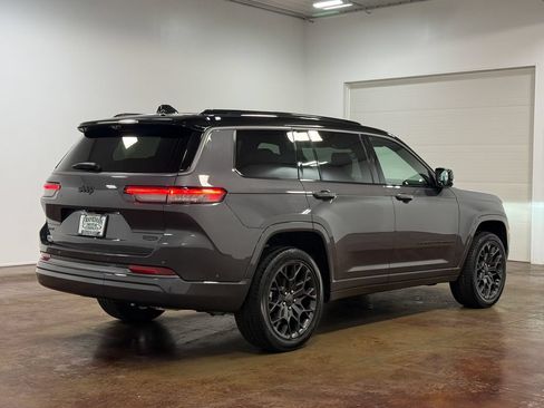 Used 2026 Jeep Grand Cherokee L Summit w/ Obsidian Package AWD/4WD image 4