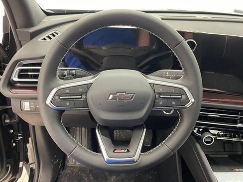 New 2026 Chevrolet Traverse Z71 w/ Driver Confidence Package AWD/4WD image 12