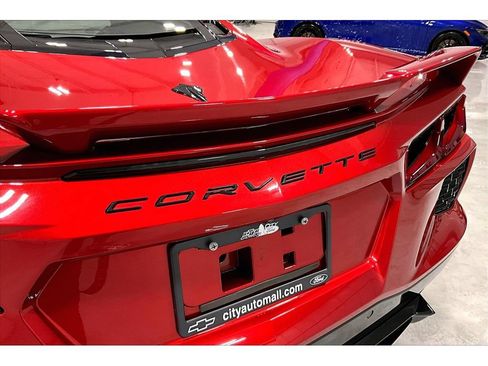 Used 2024 Chevrolet Corvette Stingray Premium Cpe w/ Z51 Performance Package RWD image 32