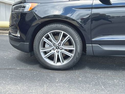 Used 2024 Ford Edge Titanium w/ Equipment Group 301A AWD/4WD image 18