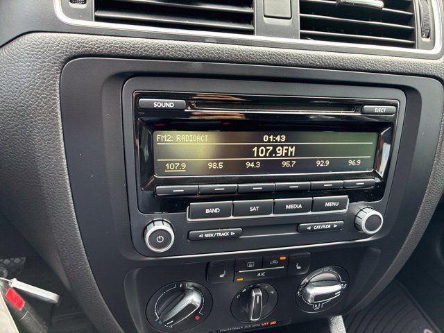 Used 2013 Volkswagen Jetta TDI FWD image 20