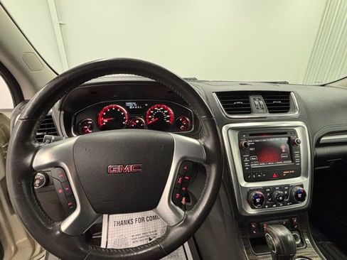Used 2016 GMC Acadia SLT image 19